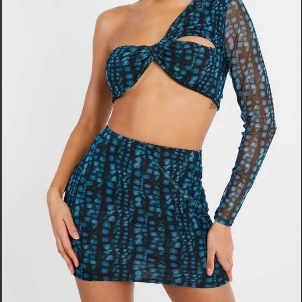 Prettylittlething Blue Croc Printed 2 Piece Cut out Set Size XS/S with Tags